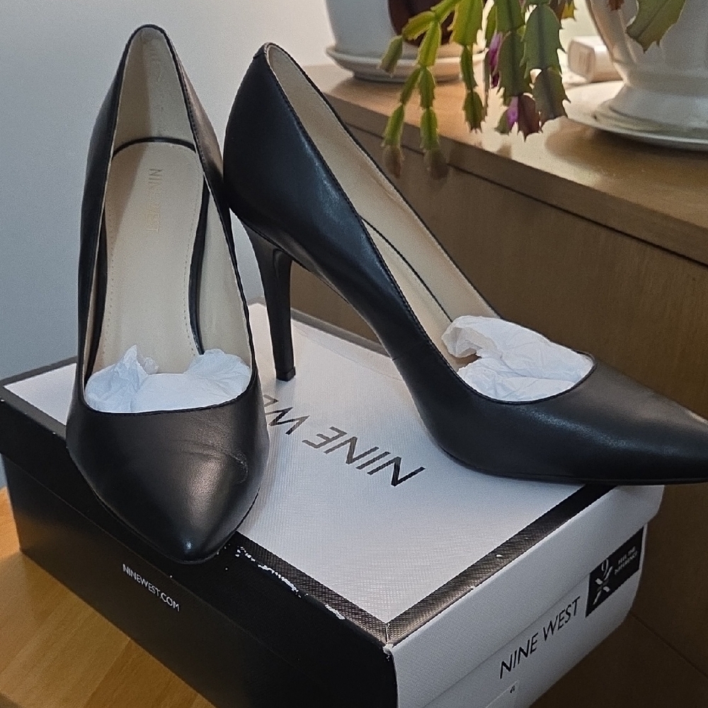 Nine West Classic Black Heels